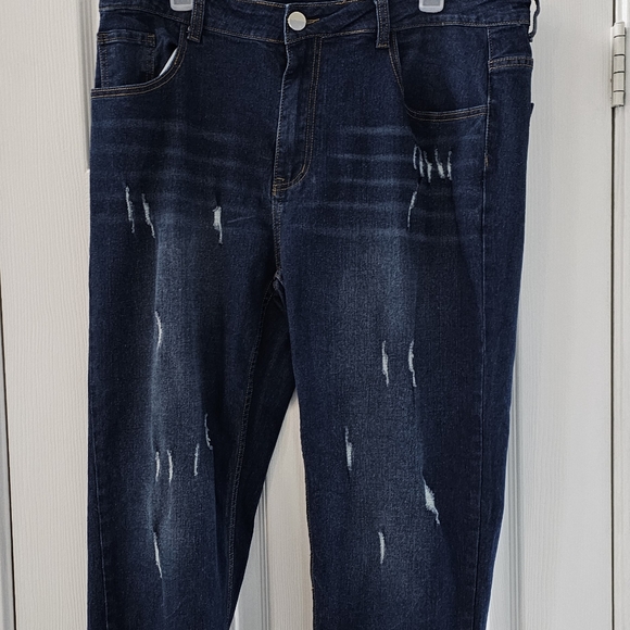 Fashion Blue Jeans - Picture 2 of 2